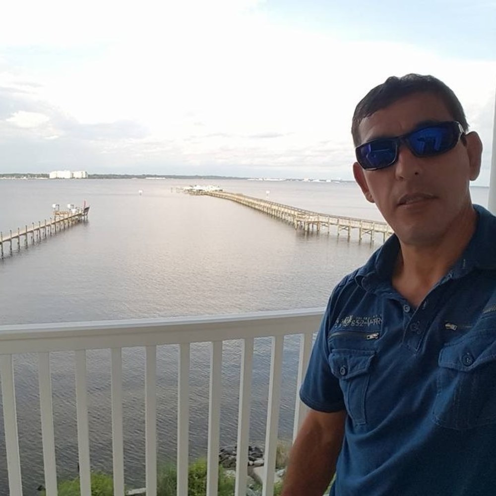 Meet your Posher, Adolfo